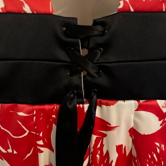 Donna Ricco NY Sleeveless Deep V Cut floral dress. Size 4 - Picture 10 of 10